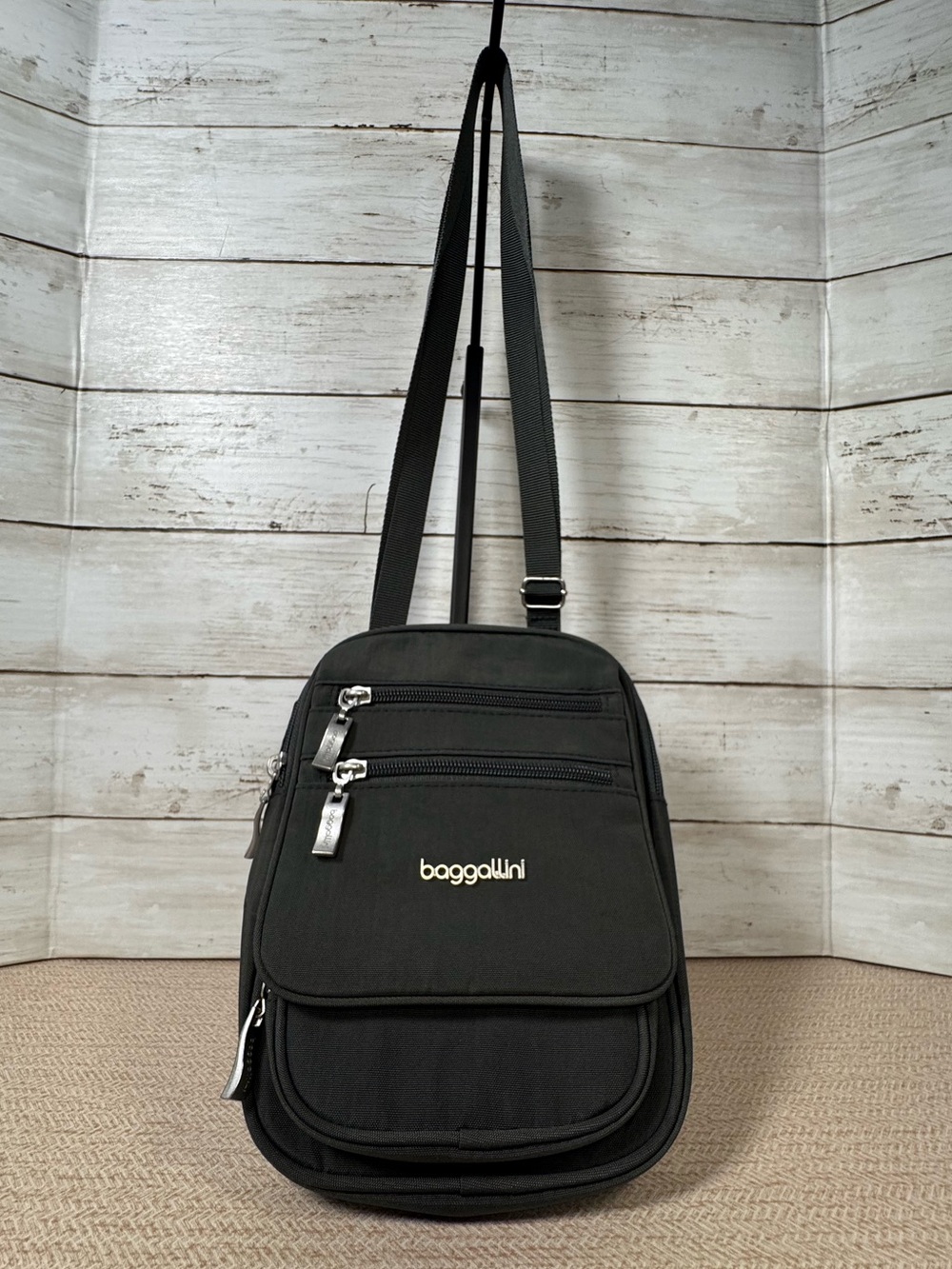 Baggallini | RFID Journey Crossbody | Travel Bag | Charcoal | RFID